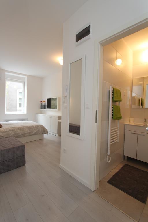 Apartments Simple Teslina Zagreb Extérieur photo