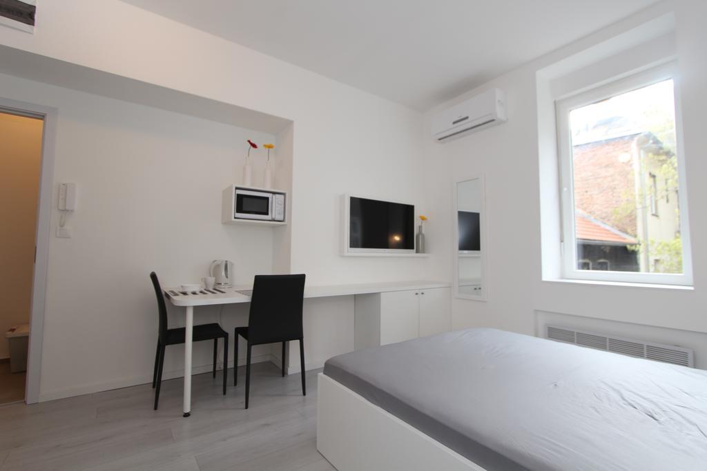 Apartments Simple Teslina Zagreb Extérieur photo