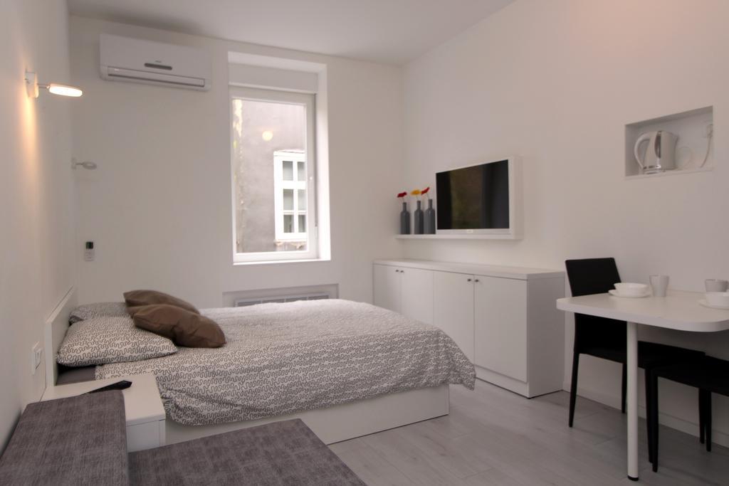Apartments Simple Teslina Zagreb Extérieur photo