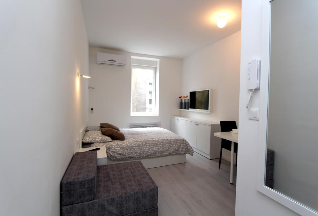 Apartments Simple Teslina Zagreb Extérieur photo